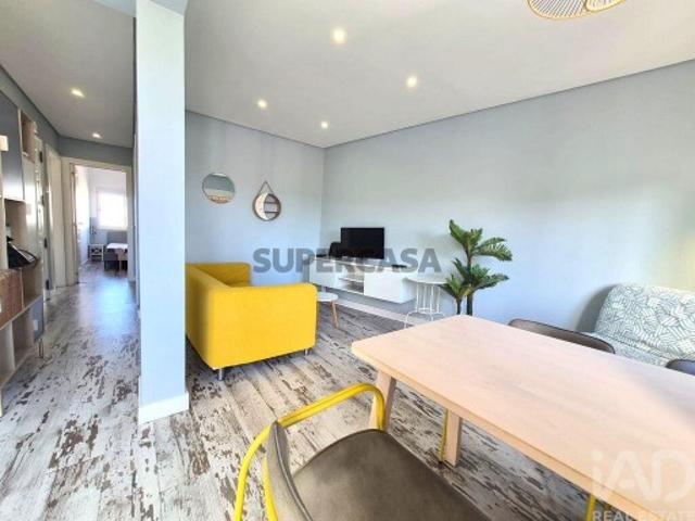 Apartamento T2 em São Sebastião
