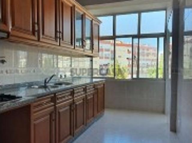 Apartamento T2 em São Sebastião
