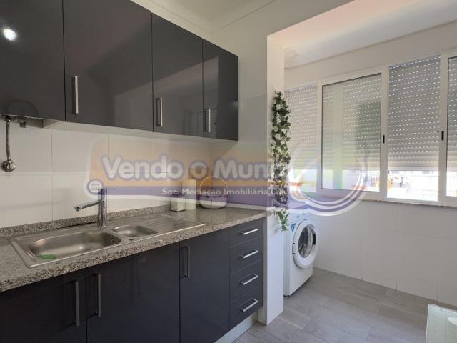 Apartamento T2 em Samora Correia SC1060