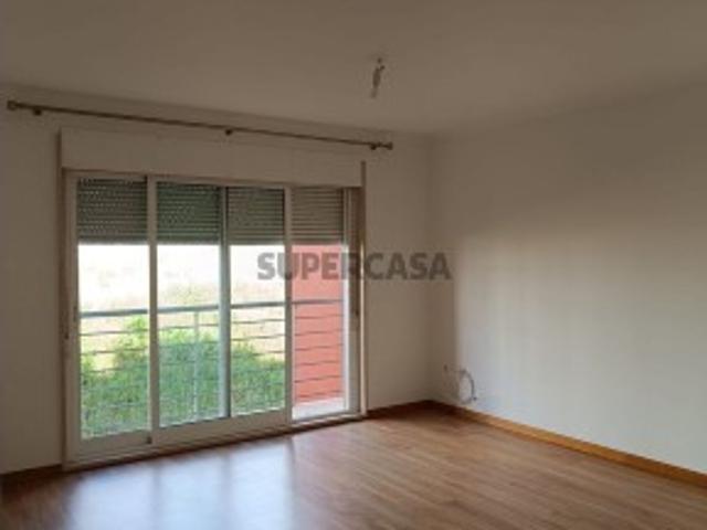 Apartamento T2 em Santa Clara