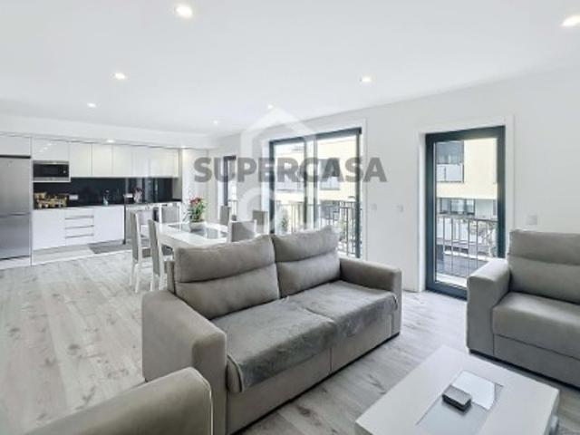 Apartamento T2 em Santa Cruz/Trindade e Sanjurge