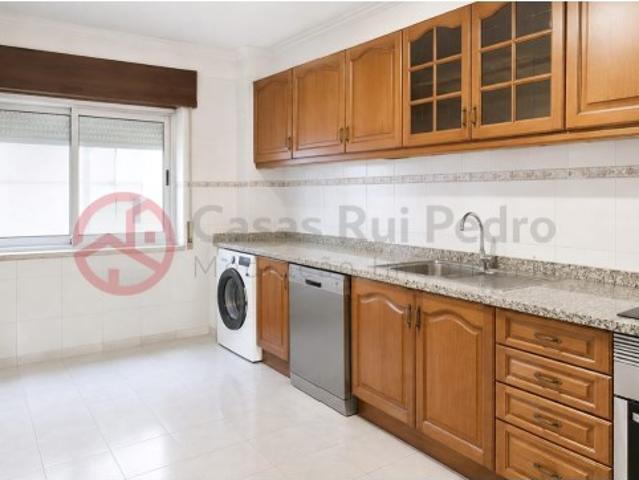 Apartamento T2 em Santa Marta Pinhal
