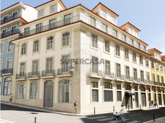 Apartamento T2 em Santa Maria Maior