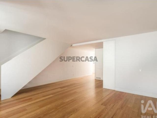 Apartamento T2 em Santa Maria Maior de 125,00 m²