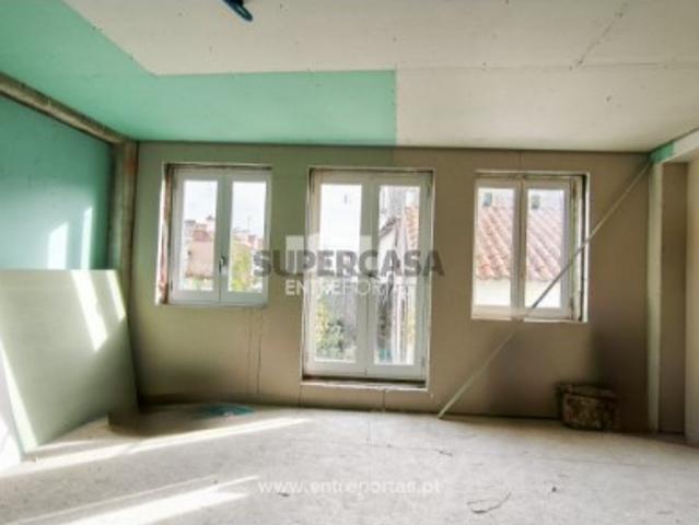 Apartamento T2 em Santa Maria Maior e Monserrate e Meadela