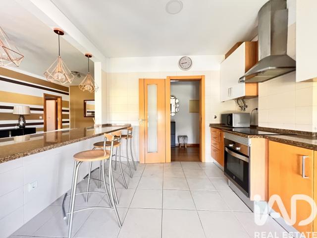 Apartamento T2 em Santa Maria, São Pedro E Matacães