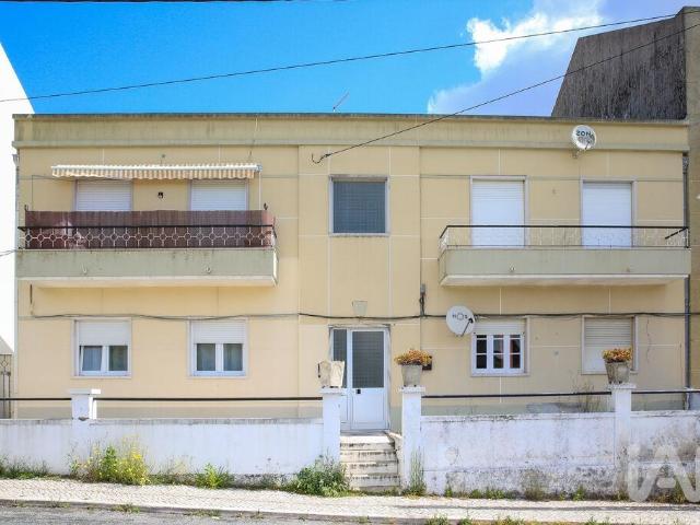 Apartamento T2 em Santa Maria, São Pedro e Matacães de 60 m²