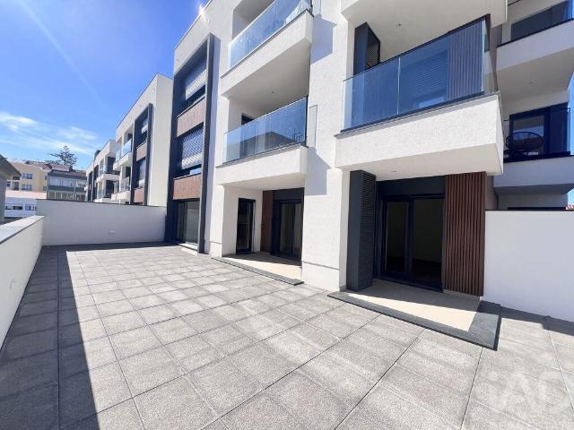 Apartamento T2 em Santa Maria, São Pedro E Matacães de 81,00 m²
