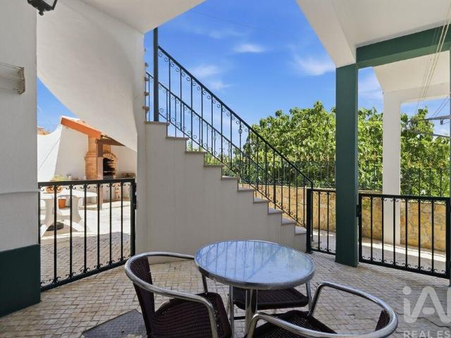 Apartamento T2 em Santa Maria, São Pedro e Matacães de 93 m²