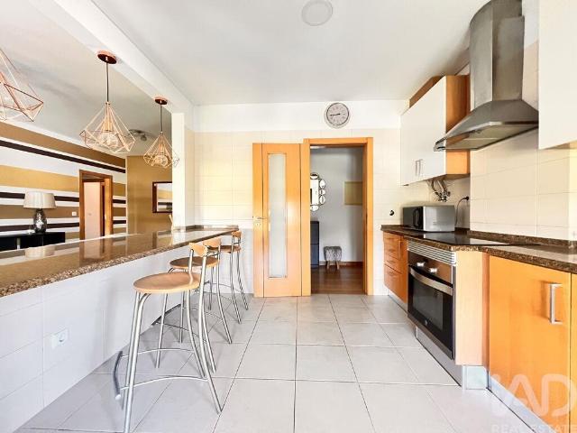 Apartamento T2 em Santa Maria, São Pedro E Matacães de 103,00 m²