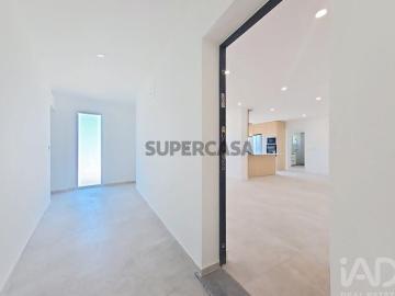 Apartamento T2 em Santa Maria, São Pedro E Matacães de 146,00 m²