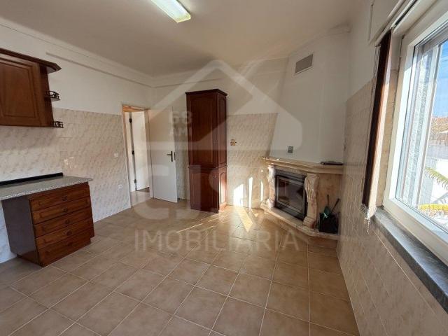 Apartamento T2 em Santarém