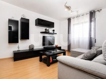 Apartamento T2 em Santo António dos Cavaleiros!