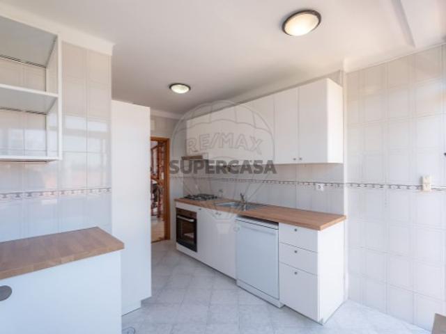 Apartamento T2 em Santo António dos Olivais