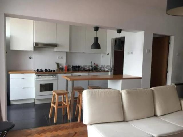 Apartamento T2 em Santo António dos Olivais
