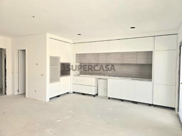 Apartamento T2 em Santo Onofre e Serra do Bouro