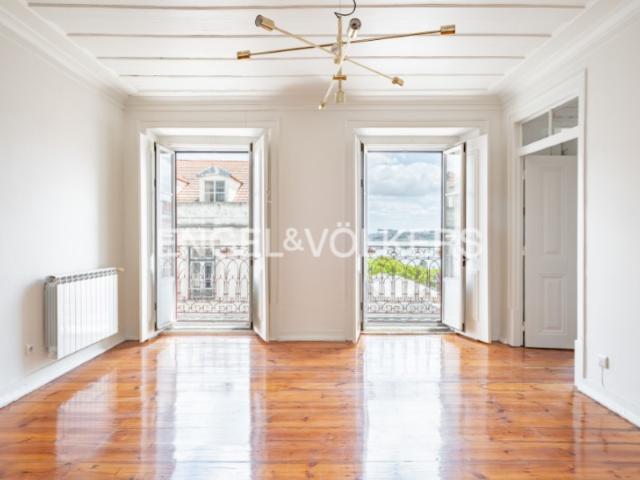Apartamento T2 em Santos com vista Rio