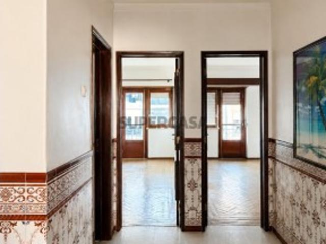 Apartamento T2 em Sacavém e Prior Velho