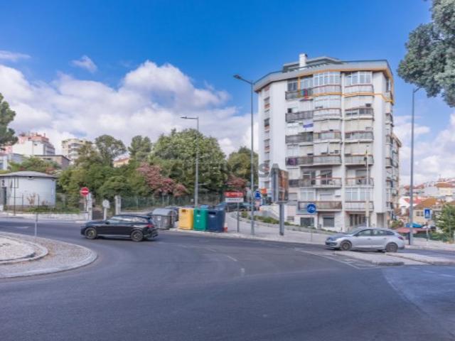 Apartamento T2 em Sacavém e Prior Velho