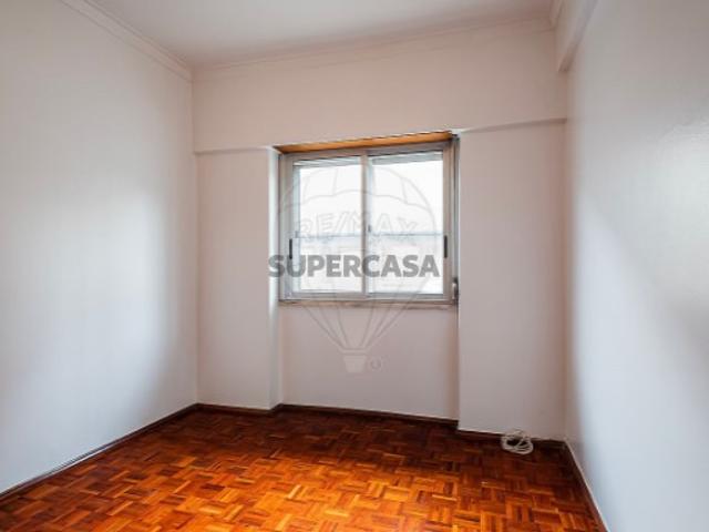 Apartamento T2 em Sacavém e Prior Velho