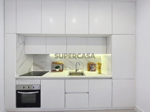 Apartamento T2 em Sacavém e Prior Velho