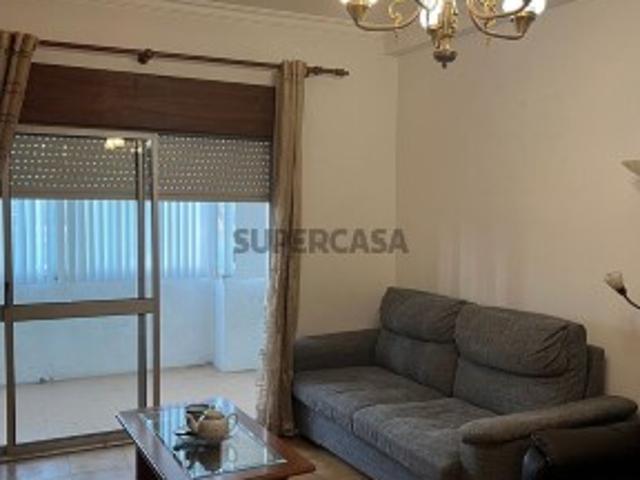 Apartamento T2 em Sacavém e Prior Velho