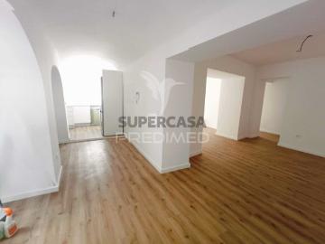 Apartamento T2 em Salvador e Santa Maria da Feira