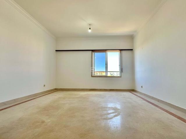 Apartamento T2 em Setúbal