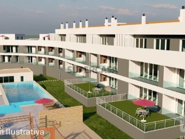 Apartamento T2 em Silveira de 129,00 m²