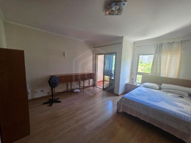 Apartamento T2, estacionamento interior, Faro, Algarve 95m² Faro Sé e São Pedro