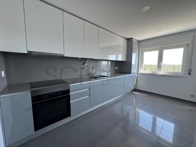 Apartamento T2 Fogueteiro, Seixal Ano de 2020 c/ Arrecadação 90m² Amora