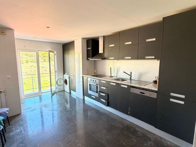 APARTAMENTO T2 FÓRUM OEIRAS