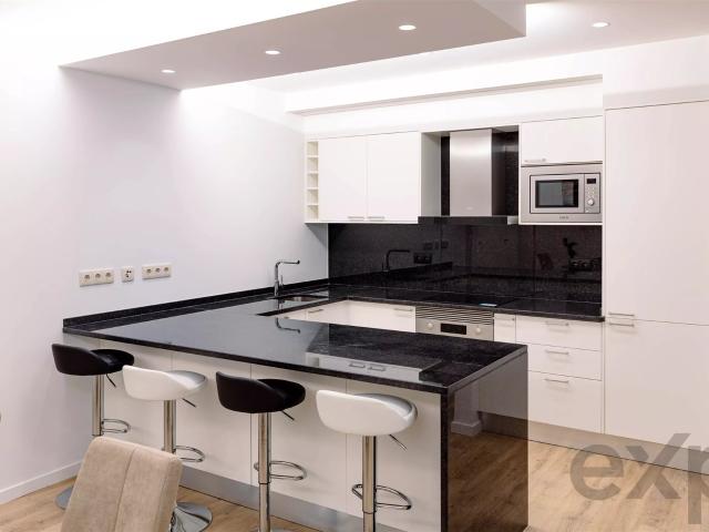 Apartamento T2 High End Totalmente Renovado com Licença Al |. 112m² Sé Funchal