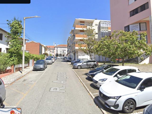 Apartamento T2 — INQUILIADO — Centro da Cidade de Loures