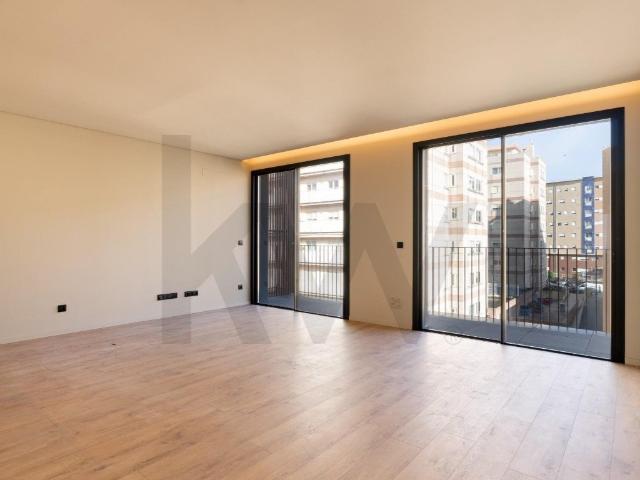 Apartamento T2 inserido no empreendimento Santos Silva em Vi. 92m² Vilar De Andorinho