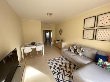 Apartamento T2 inserido num condomínio com piscina, disponível para arrendamentos temporários, em Cabanas de Tavira