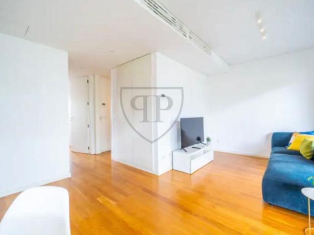 Apartamento T2 junto a Av. da Liberdade