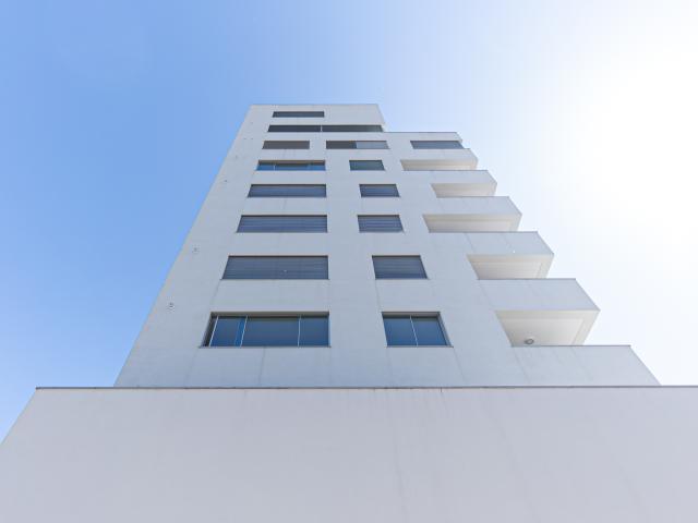 Apartamento T2 junto à Avenida da Boavista/Bessa