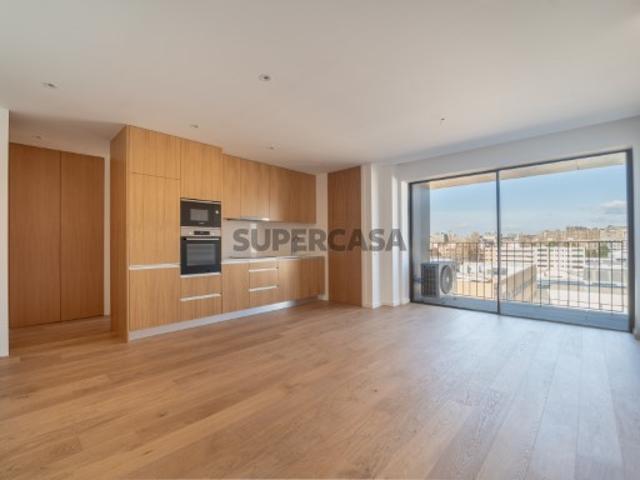 Apartamento T2 junto à praia em Matosinhos Sul