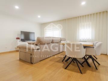 Apartamento T2 junto ao Hospital de São Bernardo