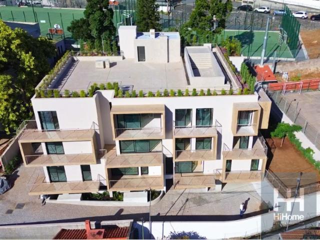 Apartamento T2 junto aos Barreiros em São Martinho