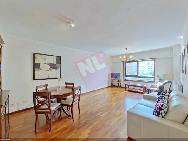 Apartamento T2 | Laranjeiras