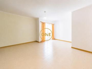 Apartamento T2 – Localização Central e Funcionalidade