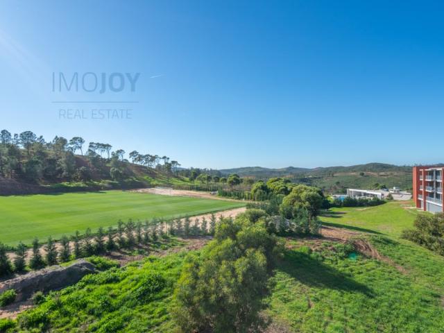 Apartamento T2 Localizado no Algarve Race Resort em Portimão
