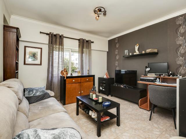 Apartamento T2 localizado no Casal de São Brás