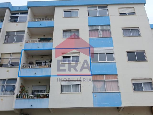 Apartamento T3 localizado no centro das Caldas da Rainha