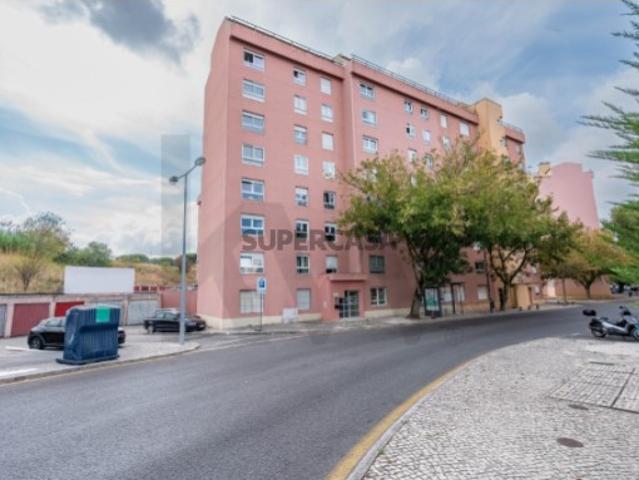Apartamento T2 em Telheiras