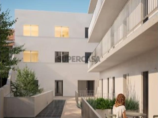 Apartamento T2, lugar estacionamento, em Campanhã, Porto
