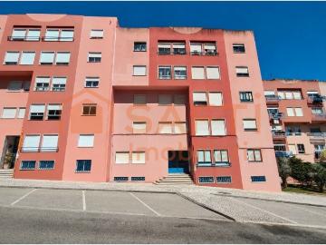 Apartamento T2 Mais Arrecadação. 0m² Massamá e Monte Abraão