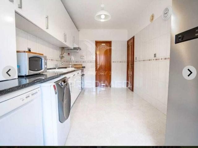 Apartamento t2 | massamá | 1 lugar de garagem | terraço